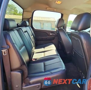Zdjęcie 10 z 12 samochodu: 2010 GMC SIERRA K1500 SLT VIN:3GTRKWE33AG176450 - miniatura