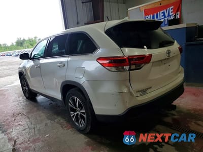 Drugie zdjęcie samochodu z przodu: 2019 TOYOTA HIGHLANDER LE PLUS VIN:5TDBZRFH2KS996496 - miniatura