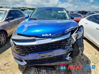 Piąte zdjęcie samochodu w środku: 2023 KIA SPORTAGE EX VIN:5XYK33AF8PG095903 - miniatura