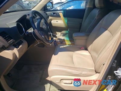 Zdjęcie 7 z 13 samochodu: 2008 TOYOTA HIGHLANDER HYBRID LIMITED VIN:JTEEW44A482022982 - miniatura