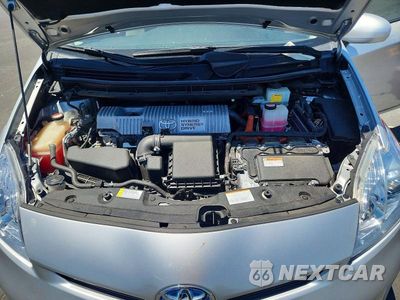 Zdjęcie 11 z 12 samochodu: 2015 TOYOTA PRIUS TWO VIN:JTDKN3DU7F0466476 - miniatura