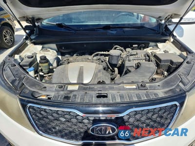 Zdjęcie 12 z 13 samochodu: 2012 KIA SORENTO SX VIN:5XYKW4A20CG223040 - miniatura