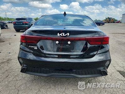 Zdjęcie 6 z 12 samochodu: 2024 KIA FORTE LX VIN:3KPF24AD8RE814642 - miniatura