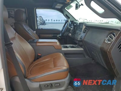 Piąte zdjęcie samochodu w środku: 2016 FORD F350 SUPER DUTY VIN:1FT8W3BT3GEA19651 - miniatura
