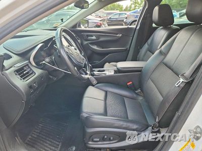 Zdjęcie 7 z 12 samochodu: 2018 CHEVROLET IMPALA LT VIN:2G1105S36J9119826 - miniatura