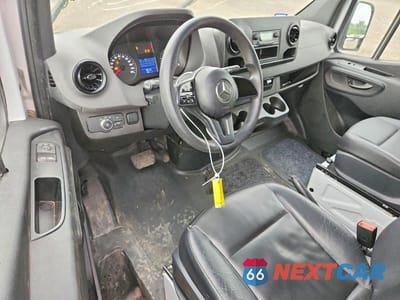 Zdjęcie 8 z 13 samochodu: 2022 MERCEDES-BENZ SPRINTER 2500 DELIVERY VAN VIN:W1Y4ECHY2NT097900 - miniatura