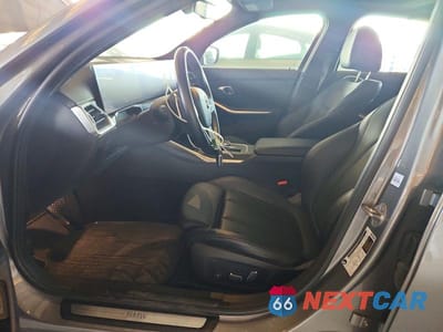 Zdjęcie 7 z 13 samochodu: 2024 BMW 330I VIN:3MW69FF07R8E35382 - miniatura