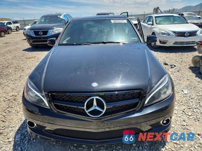 Piąte zdjęcie samochodu w środku: 2010 MERCEDES-BENZ C 300 4MATIC VIN:WDDGF8BB6AF502316 - miniatura