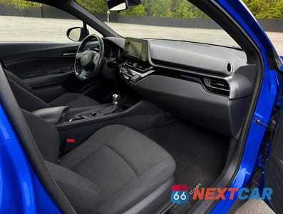Zdjęcie 11 z 13 samochodu: 2018 TOYOTA C-HR XLE PREMIUM VIN:NMTKHMBX8JR023848 - miniatura