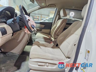 Zdjęcie 7 z 13 samochodu: 2016 HONDA ODYSSEY LX VIN:5FNRL5H29GB063448 - miniatura