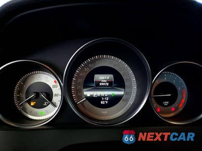 Zdjęcie 9 z 13 samochodu: 2013 MERCEDES-BENZ C 250 VIN:WDDGF4HB9DA774683 - miniatura