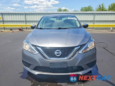 Piąte zdjęcie samochodu w środku: 2019 NISSAN SENTRA SV VIN:3N1AB7AP9KL605937 - miniatura