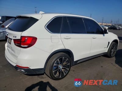 Trzecie zdjęcie samochodu z tyłu: 2018 BMW X5 SDRIVE35I VIN:5UXKR2C57J0X08313 - miniatura