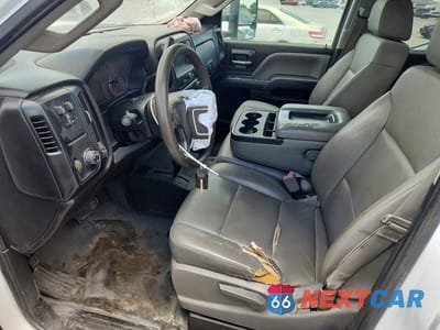 Zdjęcie 7 z 12 samochodu: 2016 GMC SIERRA K2500 HEAVY DUTY VIN:1GT22RE88GZ284652 - miniatura