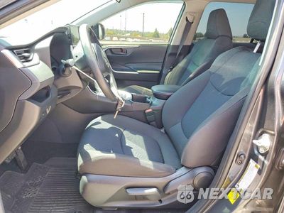 Zdjęcie 7 z 14 samochodu: 2025 TOYOTA RAV4 LE VIN:JTMMWRFVXSD326116 - miniatura