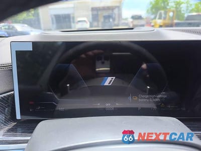 Zdjęcie 8 z 14 samochodu: 2026 BMW X5 XDRIVE50E VIN:5UX43EU06T9434387 - miniatura
