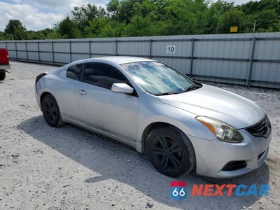 Czwarte zdjęcie samochodu z boku: 2011 NISSAN ALTIMA S VIN:1N4AL2EP1BC150350 - miniatura