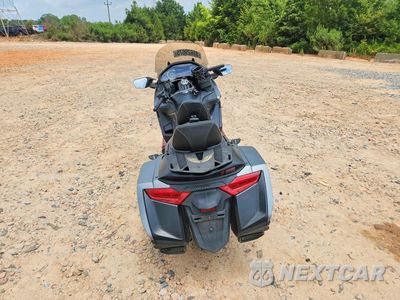 Czwarte zdjęcie samochodu z boku: 2023 HONDA GL1800 B VIN:JH2SC7947PK500287 - miniatura