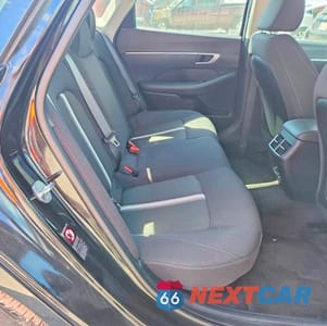 Zdjęcie 10 z 12 samochodu: 2022 HYUNDAI SONATA HYBRID SEL VIN:KMHL34JJ0NA043253 - miniatura