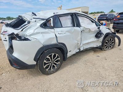 Trzecie zdjęcie samochodu z tyłu: 2024 TOYOTA COROLLA CROSS HYBRID SE VIN:7MUFBABG0RV027624 - miniatura