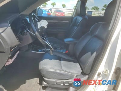 Zdjęcie 7 z 13 samochodu: 2020 MITSUBISHI OUTLANDER SE VIN:JA4AZ3A39LZ041175 - miniatura