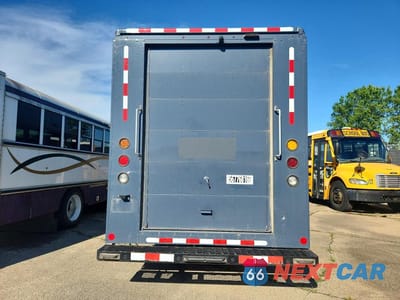 Zdjęcie 6 z 13 samochodu: 2020 FORD F59 DELIVERY TRUCK VIN:1F65F5KN8L0A11751 - miniatura