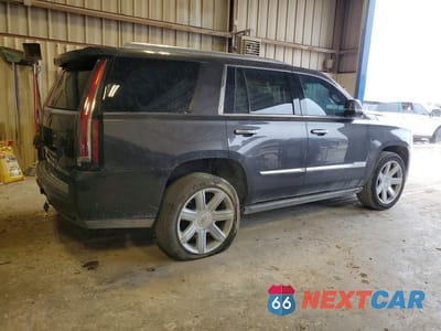 Trzecie zdjęcie samochodu z tyłu: 2018 CADILLAC ESCALADE PREMIUM LUXURY VIN:1GYS3CKJ3JR286635 - miniatura