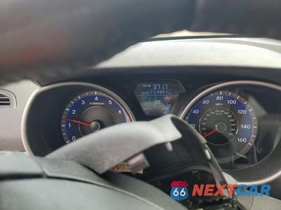 Zdjęcie 9 z 12 samochodu: 2012 HYUNDAI ELANTRA LIMITED VIN:KMHDH4AEXCU351454 - miniatura
