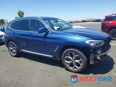 Czwarte zdjęcie samochodu z boku: 2021 BMW X3 SDRIVE30I VIN:5UXTY3C00M9G33460 - miniatura