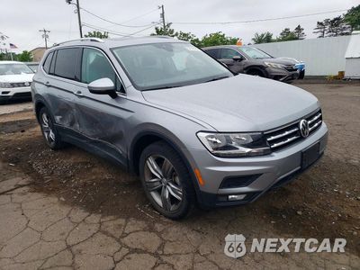 Czwarte zdjęcie samochodu z boku: 2021 VOLKSWAGEN TIGUAN SE VIN:3VV2B7AX2MM073947 - miniatura