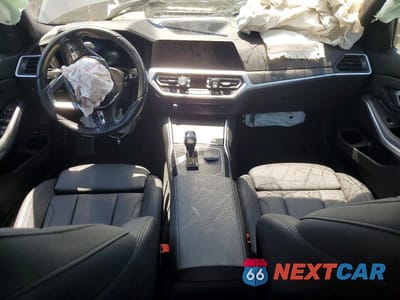 Zdjęcie 8 z 12 samochodu: 2021 BMW 330E VIN:3MW5P7J02M8B48376 - miniatura