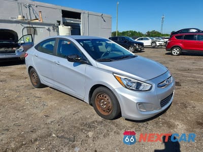 Czwarte zdjęcie samochodu z boku: 2017 HYUNDAI ACCENT SE VIN:KMHCT4AE0HU318609 - miniatura