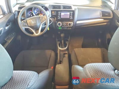 Zdjęcie 8 z 13 samochodu: 2019 HONDA FIT LX VIN:3HGGK5H48KM704896 - miniatura