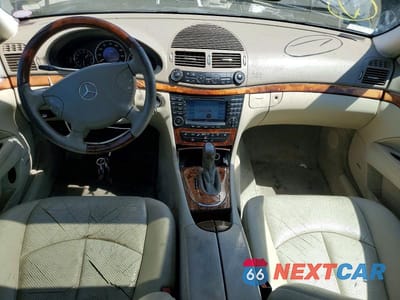 Zdjęcie 8 z 12 samochodu: 2004 MERCEDES-BENZ E 320 4MATIC VIN:WDBUH82J64X115471 - miniatura