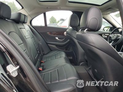Zdjęcie 10 z 12 samochodu: 2015 MERCEDES-BENZ C 300 4MATIC VIN:55SWF4KB5FU049086 - miniatura