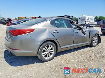 Trzecie zdjęcie samochodu z tyłu: 2013 KIA OPTIMA EX VIN:5XXGN4A73DG229103 - miniatura