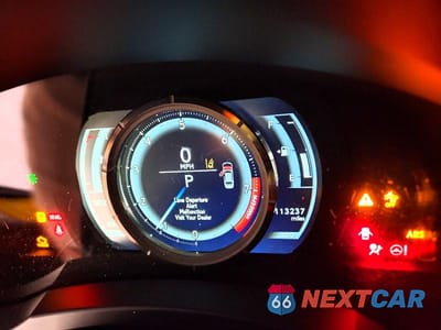 Zdjęcie 9 z 12 samochodu: 2019 LEXUS IS 350 VIN:JTHCZ1D27K5017080 - miniatura