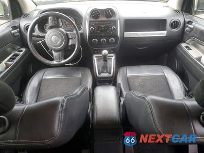 Zdjęcie 8 z 13 samochodu: 2014 JEEP COMPASS LATITUDE VIN:1C4NJDEB3ED530824 - miniatura