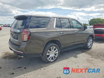 Trzecie zdjęcie samochodu z tyłu: 2021 CHEVROLET TAHOE K1500 HIGH COUNTRY VIN:1GNSKTKL1MR147870 - miniatura