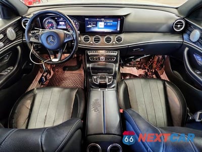 Zdjęcie 8 z 12 samochodu: 2017 MERCEDES-BENZ E 300 4MATIC VIN:WDDZF4KB8HA232885 - miniatura