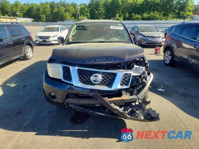 Piąte zdjęcie samochodu w środku: 2011 NISSAN PATHFINDER S VIN:5N1AR1NB8BC635538 - miniatura