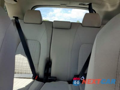 Zdjęcie 10 z 14 samochodu: 2025 HONDA HR-V LX VIN:3CZRZ2H32SM765597 - miniatura