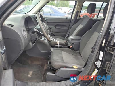 Zdjęcie 7 z 13 samochodu: 2014 JEEP PATRIOT SPORT VIN:1C4NJPBA4ED692538 - miniatura