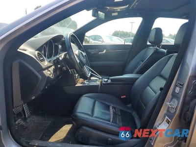 Zdjęcie 7 z 12 samochodu: 2014 MERCEDES-BENZ C 300 4MATIC VIN:WDDGF8AB2EA949861 - miniatura