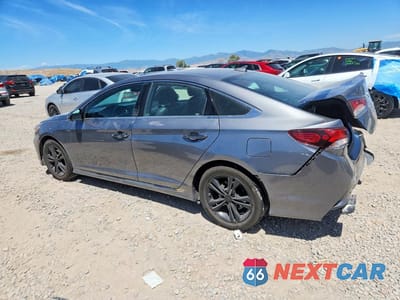 Drugie zdjęcie samochodu z przodu: 2019 HYUNDAI SONATA SPORT VIN:5NPE34AF1KH733719 - miniatura