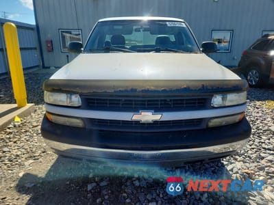 Piąte zdjęcie samochodu w środku: 2000 CHEVROLET SILVERADO K1500 VIN:1GCEK14T5YE330905 - miniatura