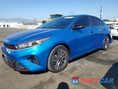 2023 KIA FORTE GT LINE 3KPF54AD5PE609509 - główne zdjęcie licytacji z USA - miniatura