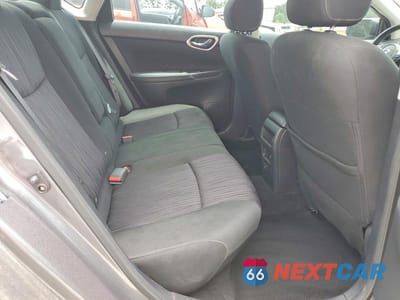 Zdjęcie 10 z 12 samochodu: 2019 NISSAN SENTRA SV VIN:3N1AB7AP4KY392740 - miniatura