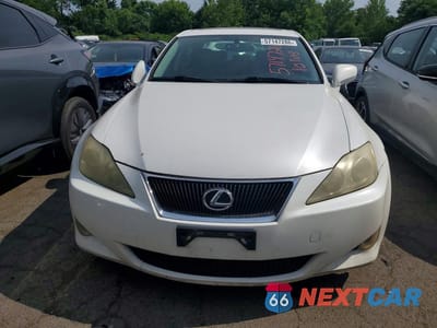 Piąte zdjęcie samochodu w środku: 2008 LEXUS IS 250 VIN:JTHCK262785017693 - miniatura