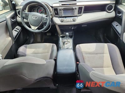 Zdjęcie 8 z 13 samochodu: 2015 TOYOTA RAV4 XLE VIN:JTMRFREV0FD154692 - miniatura